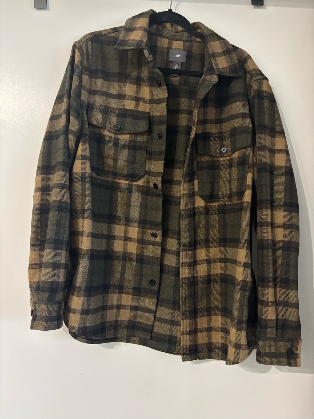 H&M Olive & Tan Plaid Button-Front Shacket